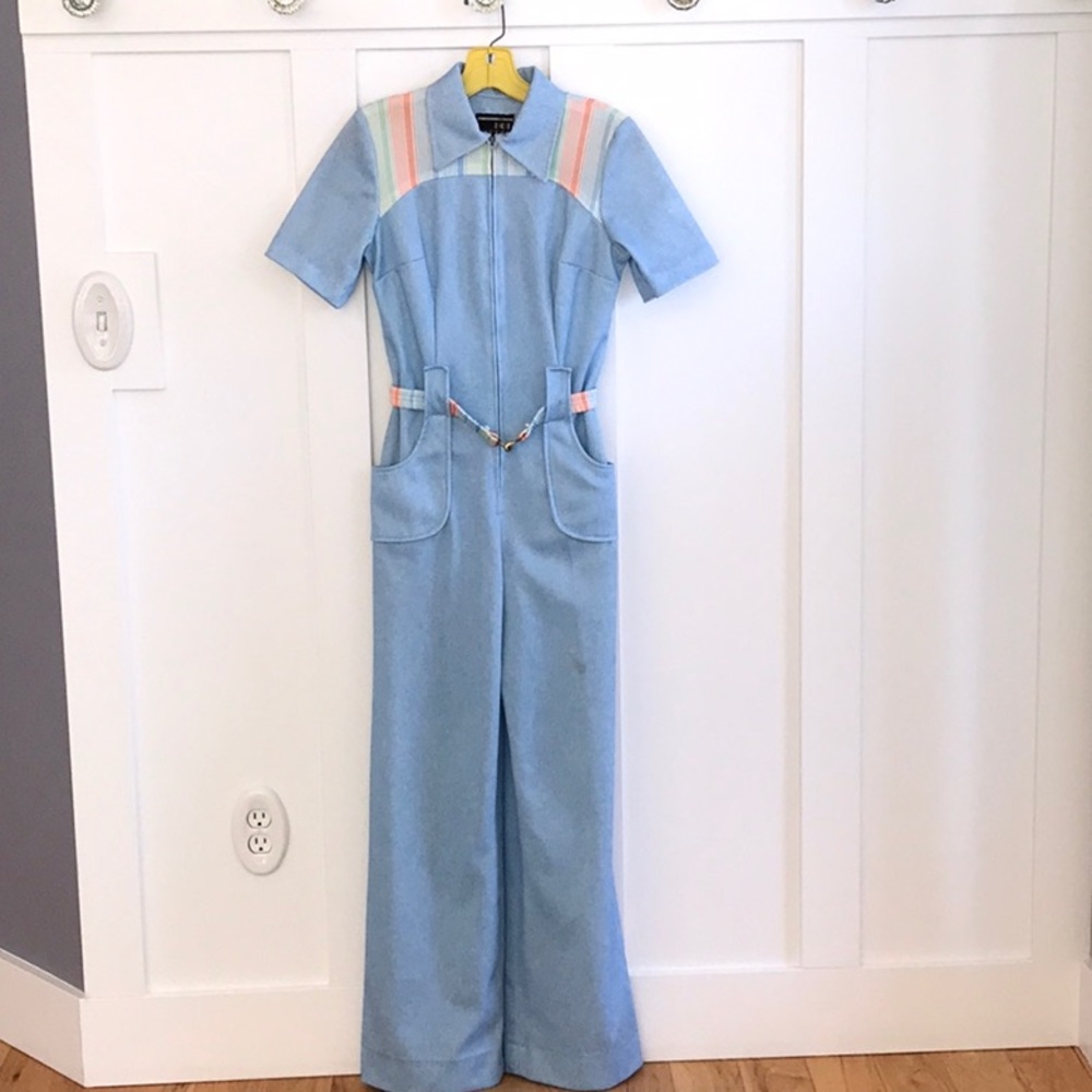 Vintage 1970’s one piece pantsuit!🍒